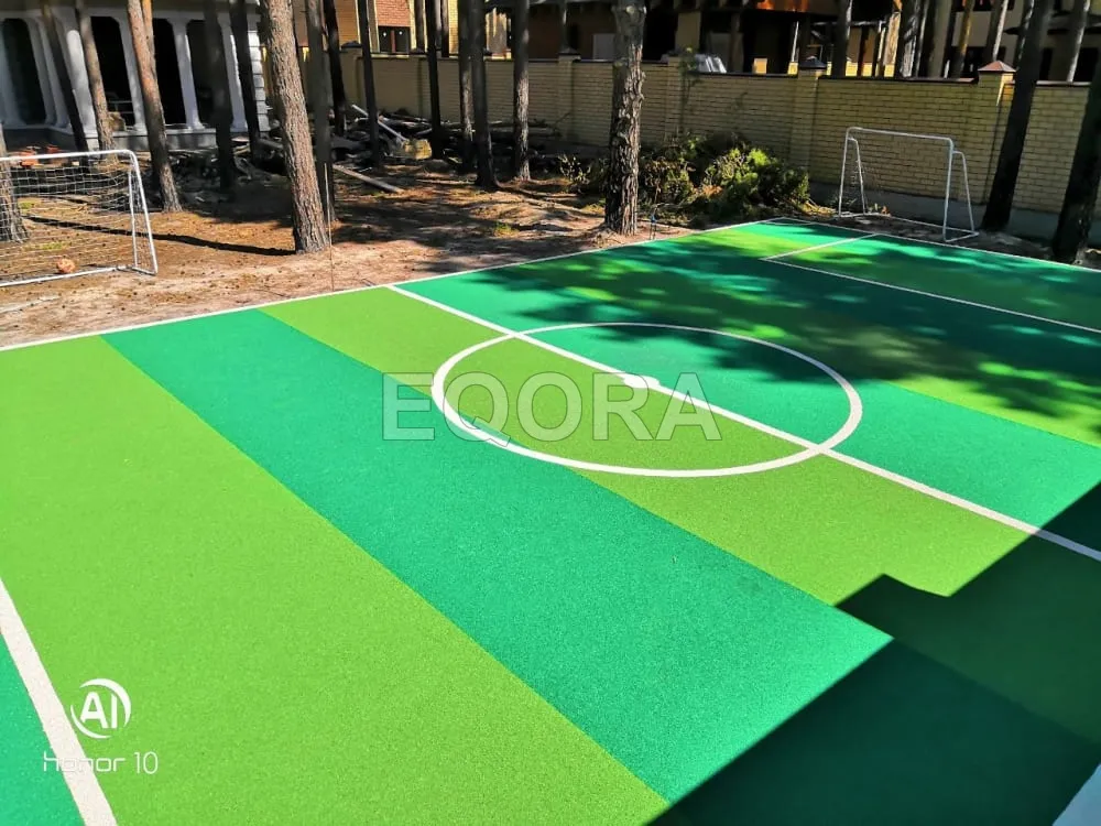 Резиновое покрытие для футбольного поля из крошки в Пушкино