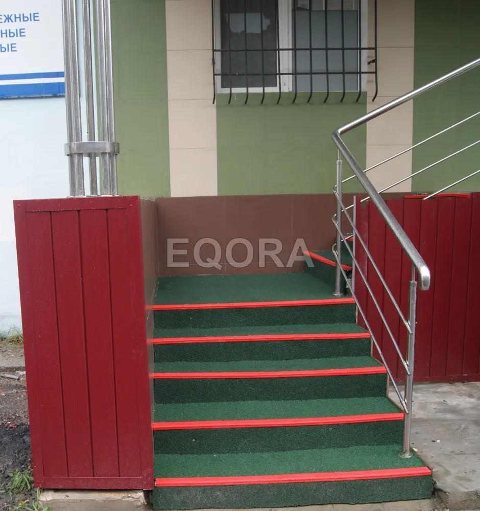 Противоскользящее покрытие из резиновой крошки для пандуса в Пушкино